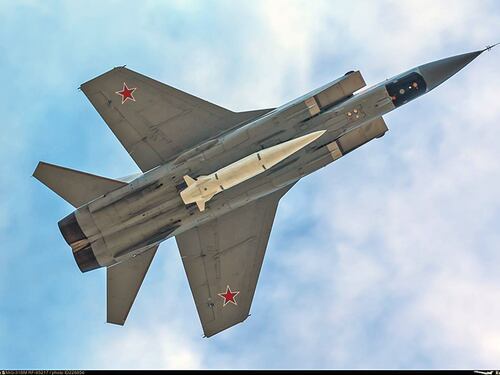 "Complotto per dirottare un MiG-31 contro una base Nato": cosa c'è dietro l'accusa di Mosca
