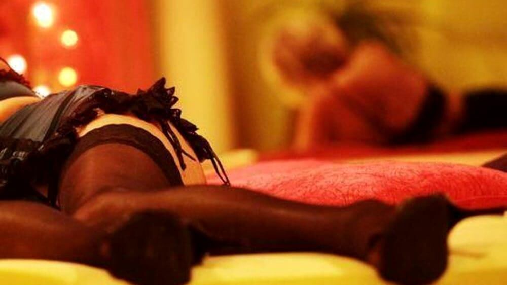 "Sono schifata di quello che mi facevano fare". Così la squillo 15enne vendeva il suo corpo