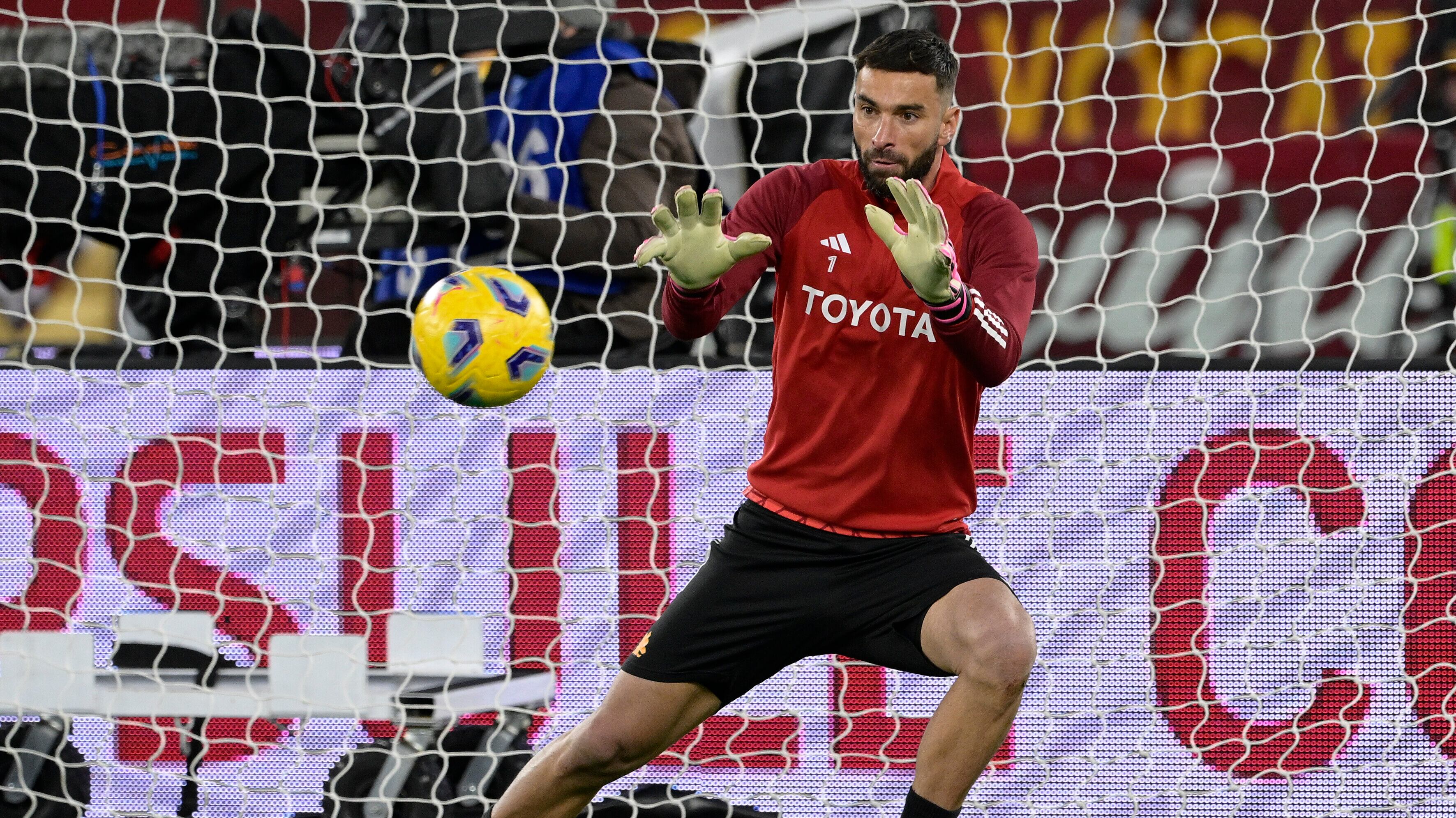 Rui "pasticcio" nella Roma ma De Rossi para tutto