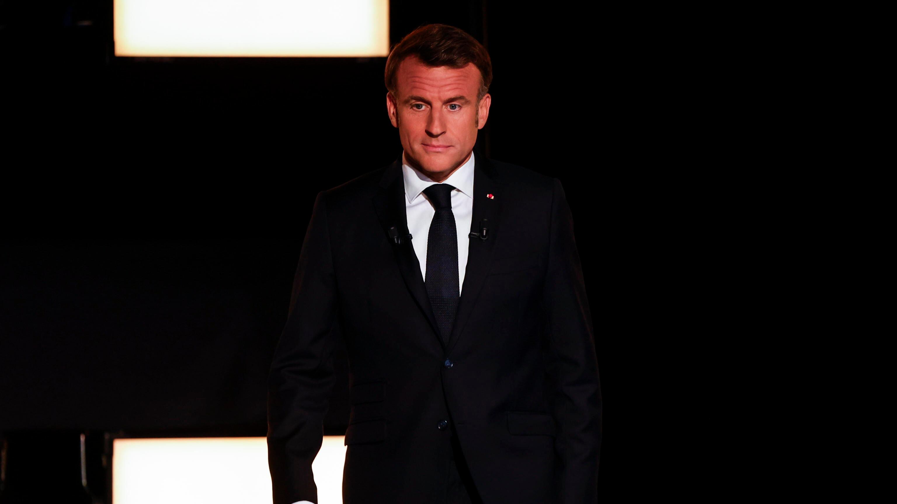 Schiaffo italiano a Macron. Ora siamo ricchi come loro