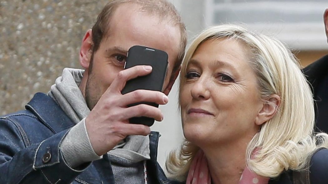 Test per l'Eliseo, Sarkò sorpassa Le Pen