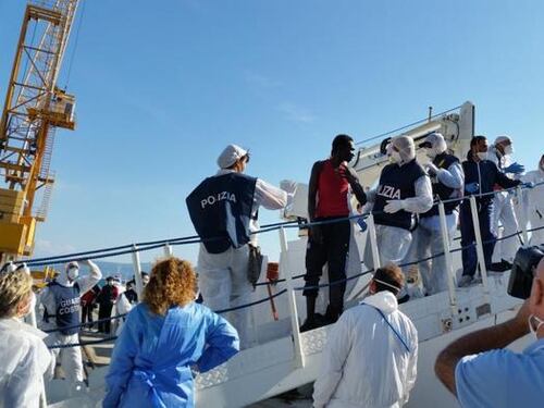 Migranti, il Colle chiama l'Ue "Serve contributo dell'Europa"