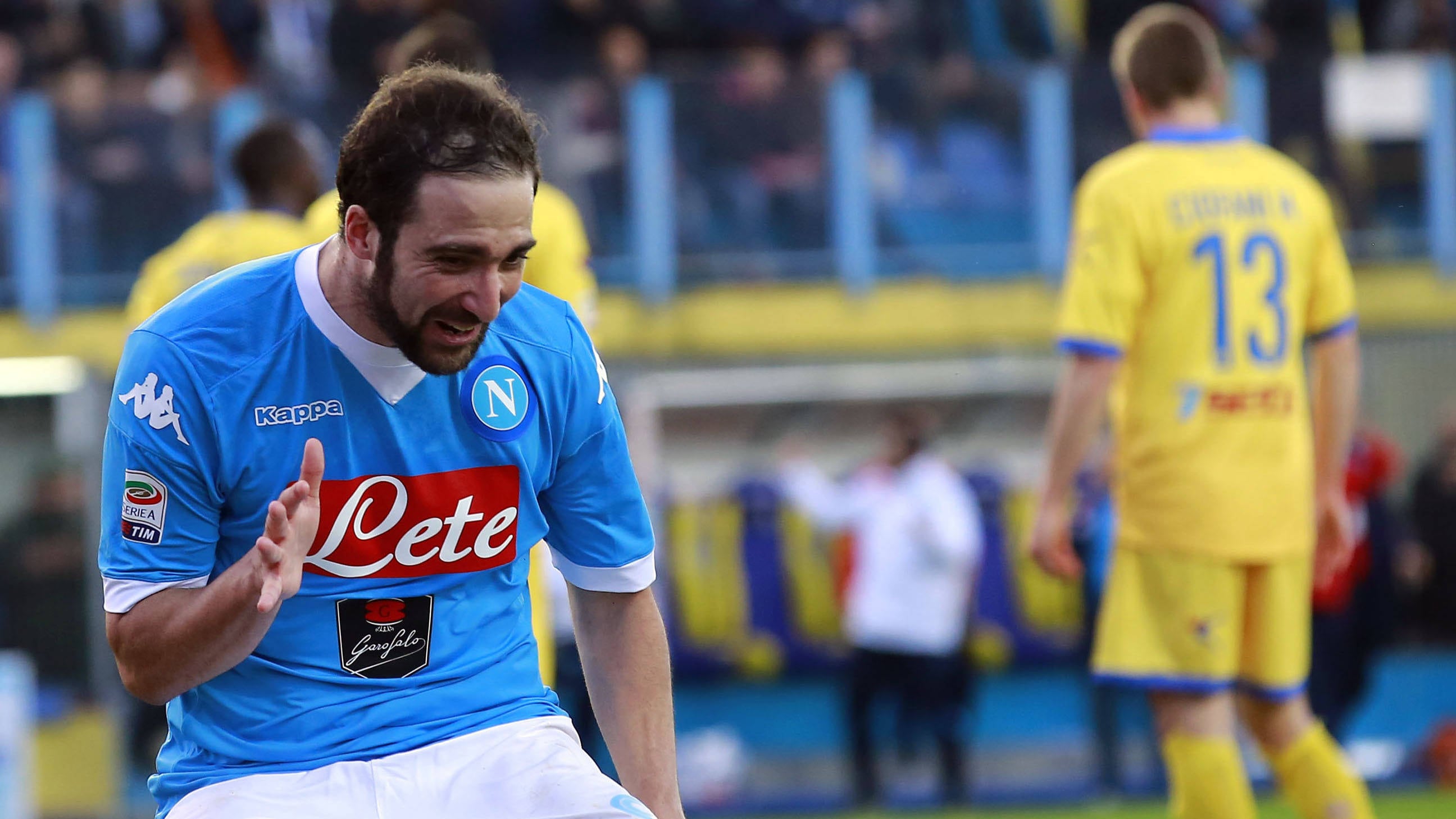 Napoli, pokerissimo e mezzo scudetto