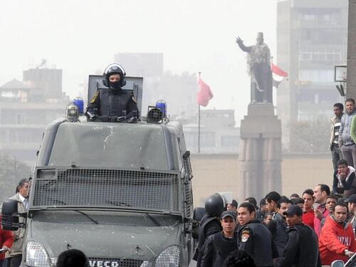 Morsi fa il duro: stato di emergenza