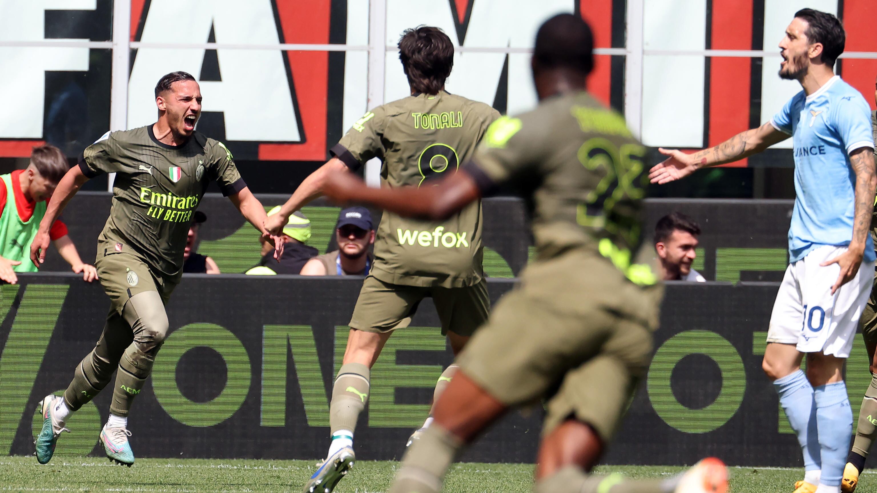Il Milan torna alla vittoria (ma perde Leao): battuta 2-0 la Lazio