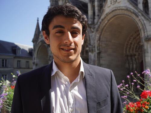 Elezioni in Francia, il candidato più giovane è di Latina