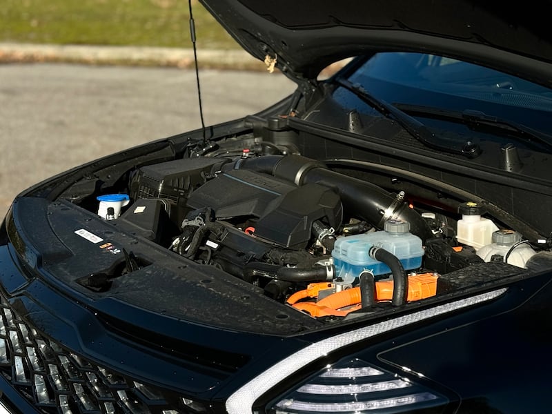 Kia Sportage PHEV: guarda la gallery del suv ibrido plug-in 9
