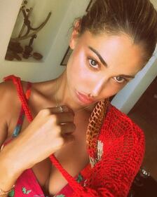 Belen Rodriguez: sexy diavoletta sui social 13