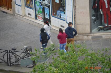 Parigi, la rapina al bancomat a due passi da Notre-Dame 4
