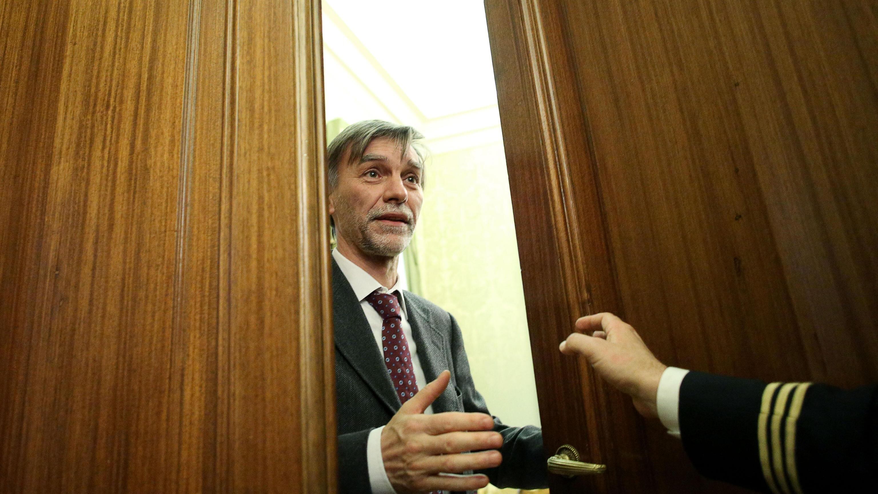I conti sbagliati di Delrio sui Bot della vecchietta
