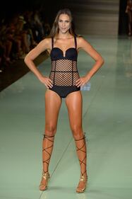 I bikini alla fashion week di Miami: l'imperativo è essere sexy 8