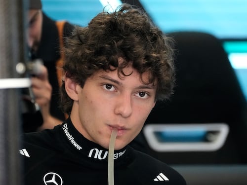F1, Kimi Antonelli domina le libere in Belgio. Hamilton c’è, Leclerc fatica