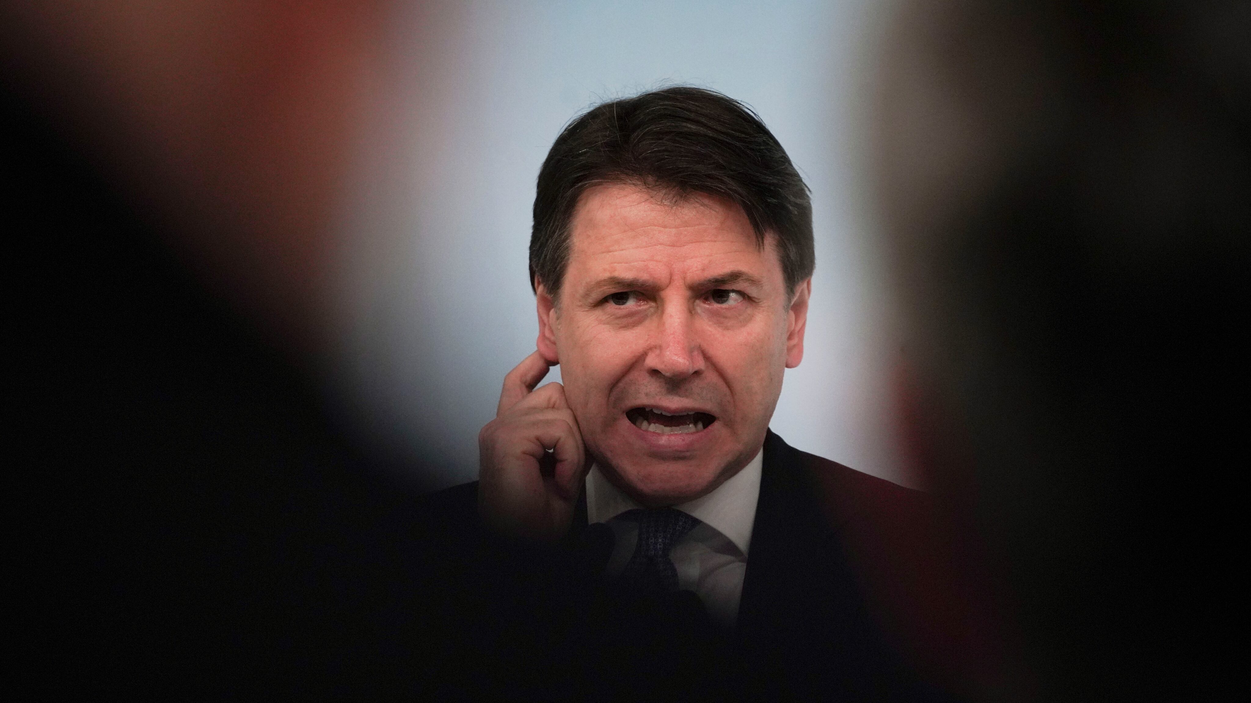 Zone rosse e dietrofront. Ecco cosa Conte non ha chiarito