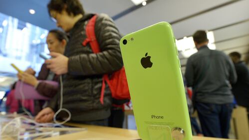 New York, a ruba il nuovo smartphone Apple 8
