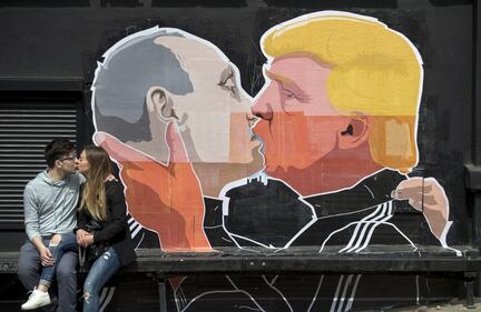Spopola il writer che sbeffeggia Putin e Trump 4