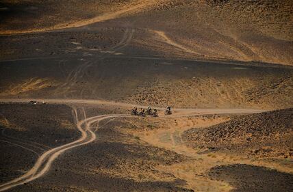 In Marocco si corre la Titan Desert, la gara per mountain biker nel deserto 8
