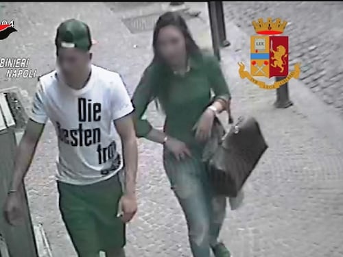 La banda di rom che svaligia case e uffici a Chiaia