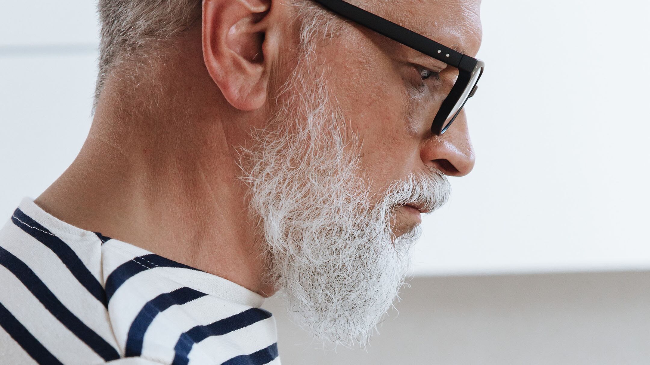 Giornata Mondiale della barba 2023: il decalogo per curarla a 60 anni