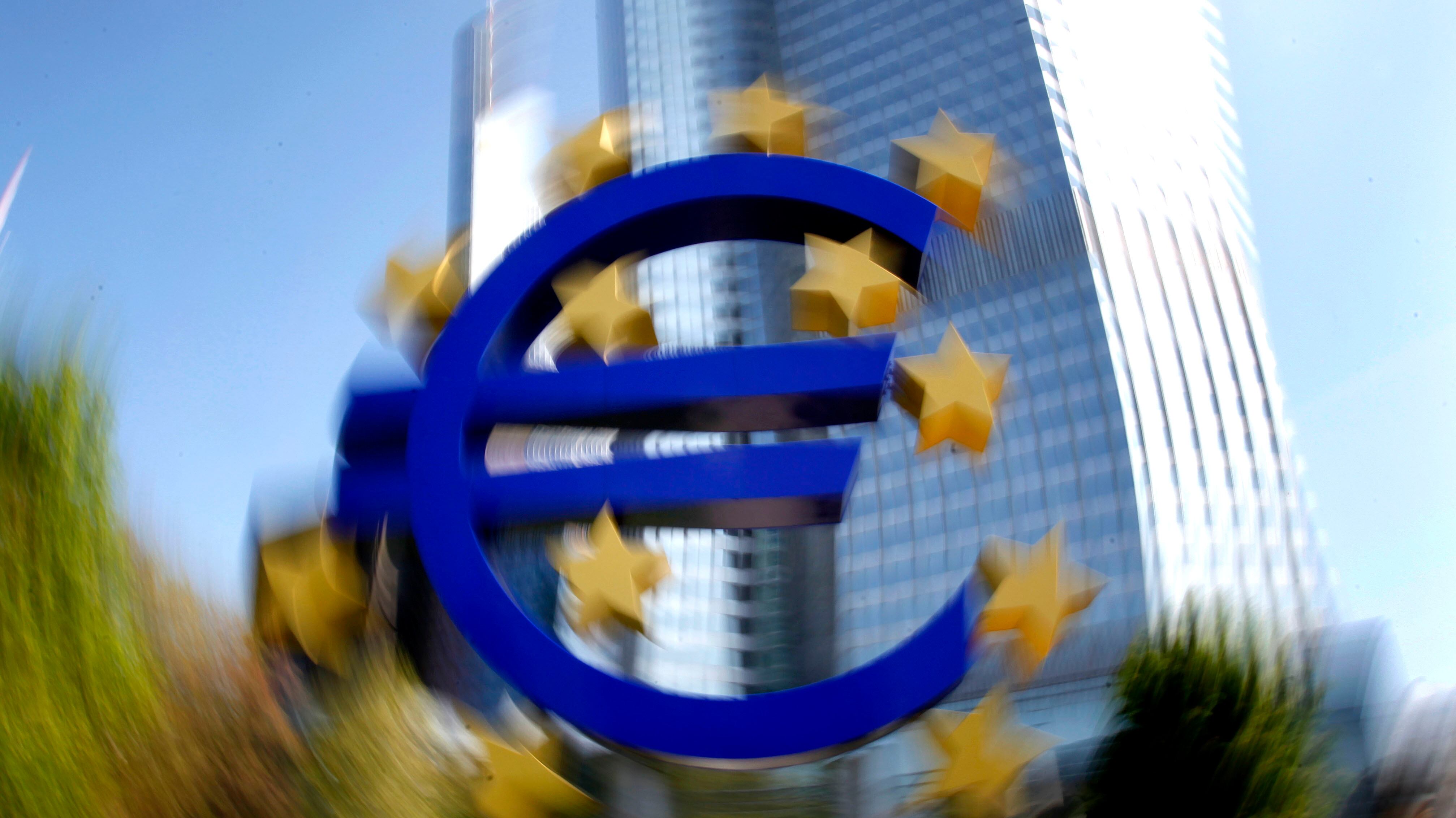 Riforme, l'Ue avverte Renzi: "Attento ai colli di bottiglia"