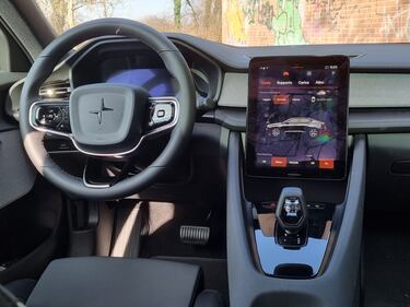 Polestar 2, guarda le foto 9