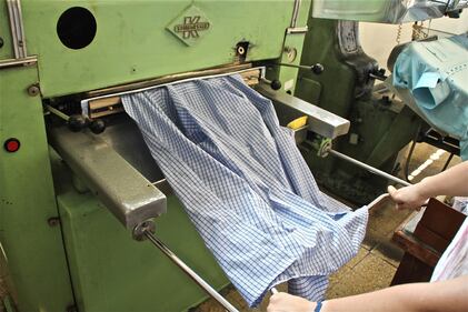 Un laboratorio dove il Made in Italy si cuce sul petto 15