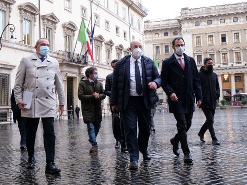 "Sai che c'è? Vaffa...". I parlamentari M5s contro il M5s