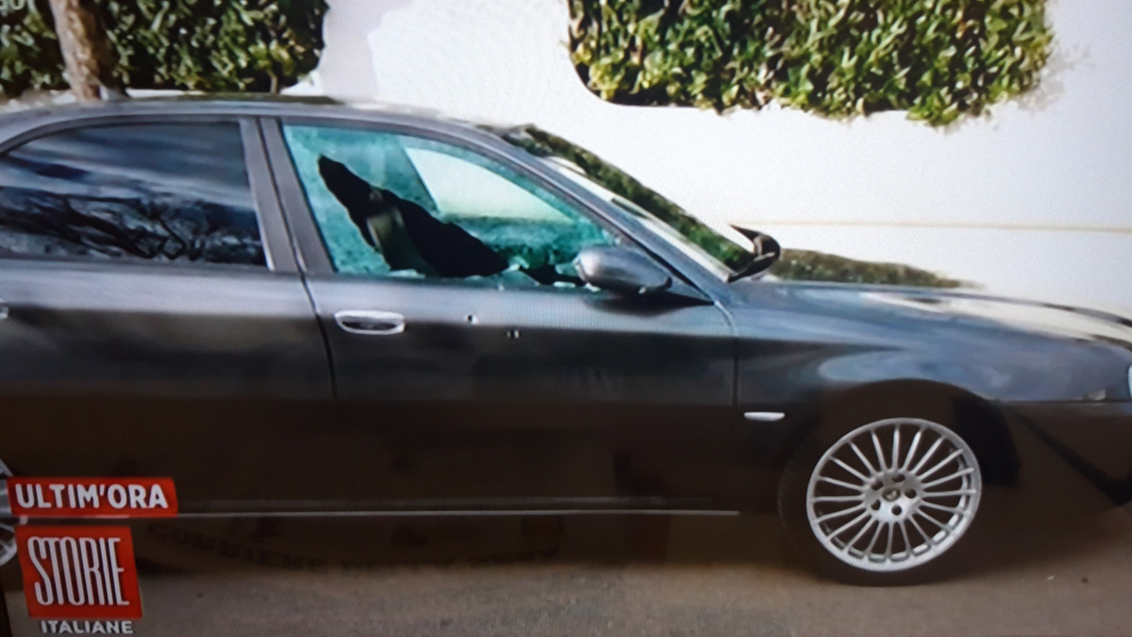 Messaggi intimidatori e spari contro l'auto di don Antonio Coluccia, da sempre simbolo dell'antimafia
