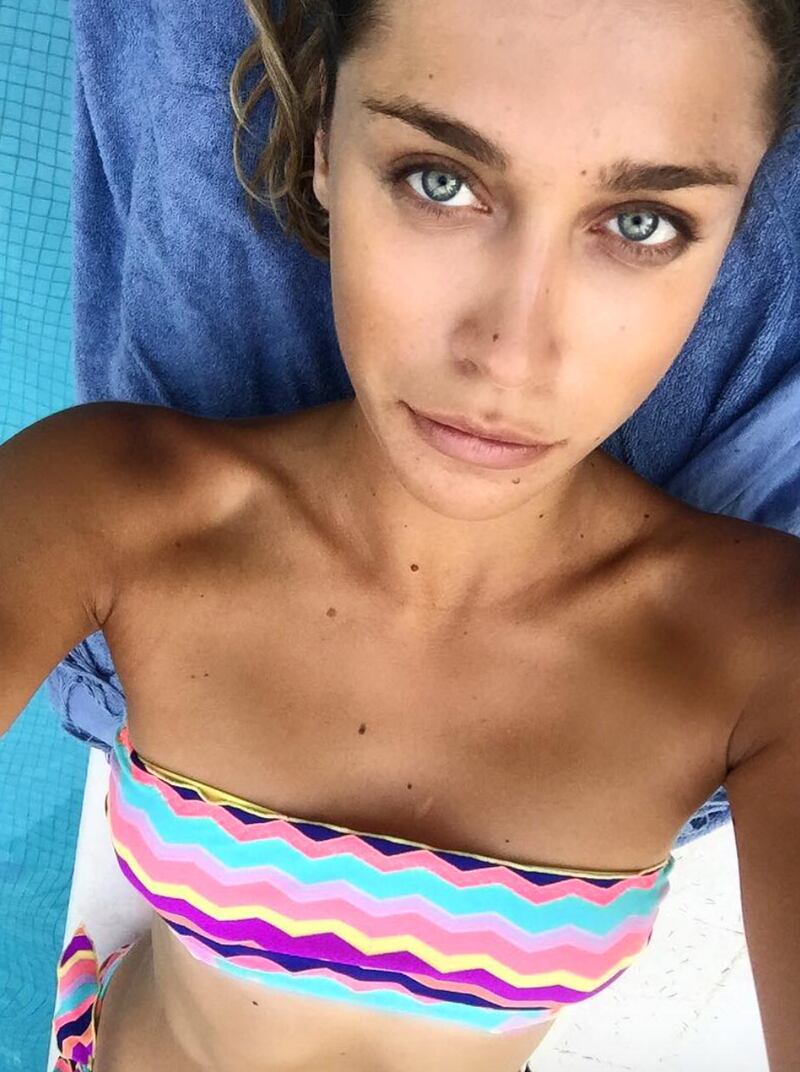 Ludovica Frasca hot al mare 8