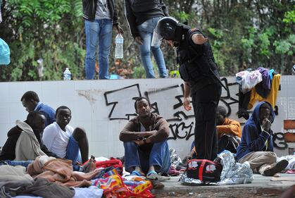 Ventimiglia, sgomberati gli immigrati al confine 12