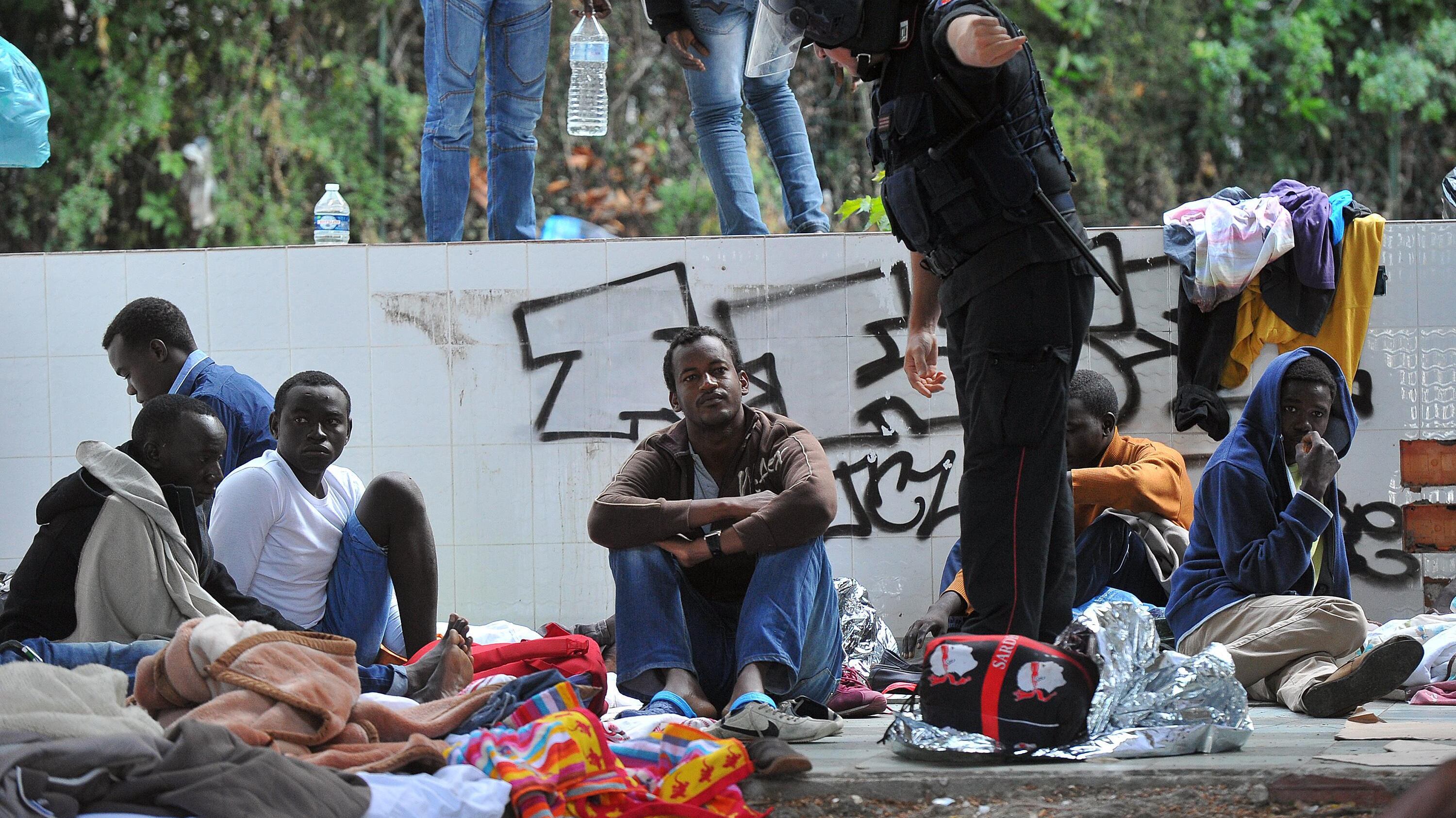 L'Europa spedisce 60 profughi al giorno in Italia