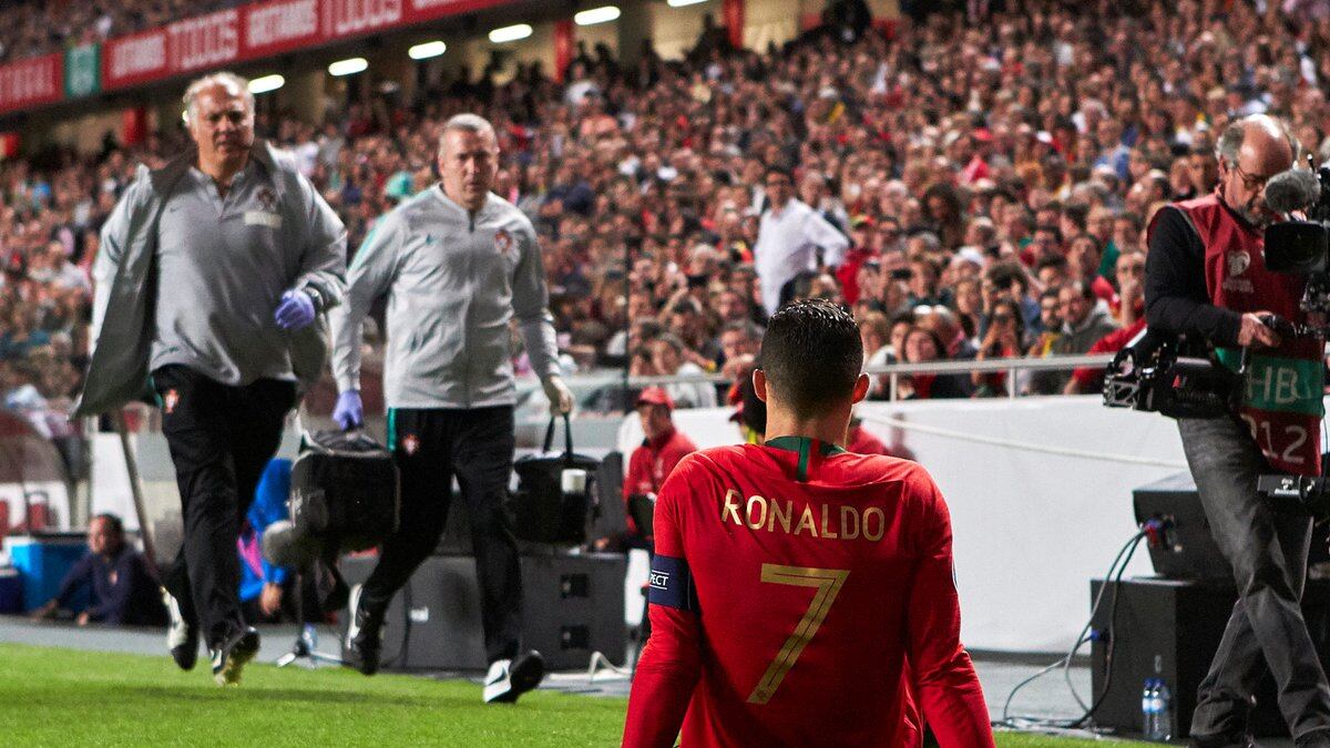 Ci vuole un fisico da CR7 per l'Ajax