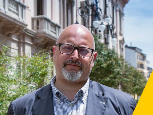 Avellino, il sindaco M5S copia il programma del primo cittadino di Verona