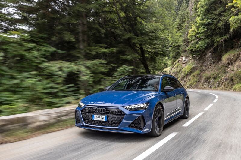 Audi RS6 Performance 2023: guarda la gallery del primo contatto 14