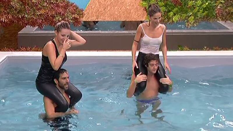 Grande Fratello 14: amori e coccole 12