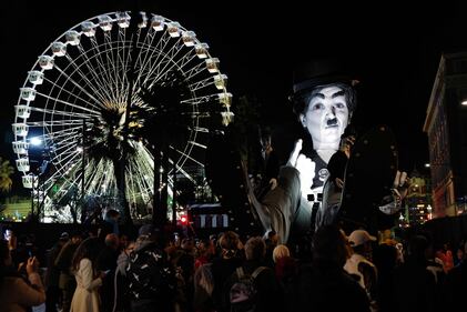 Nizza: ecco la parata carnevalesca  2