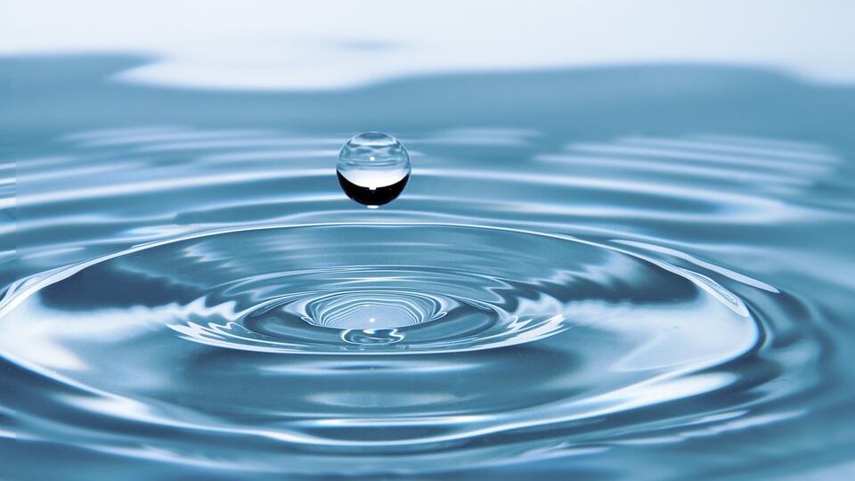 Ecco dove si trova l'acqua "virtuale": ne beviamo migliaia di litri al giorno