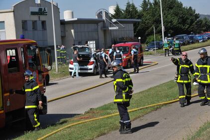 Francia, attentatori in fabbrica 4