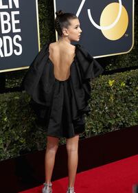 Millie Bobby Brown: foto abito hot 15