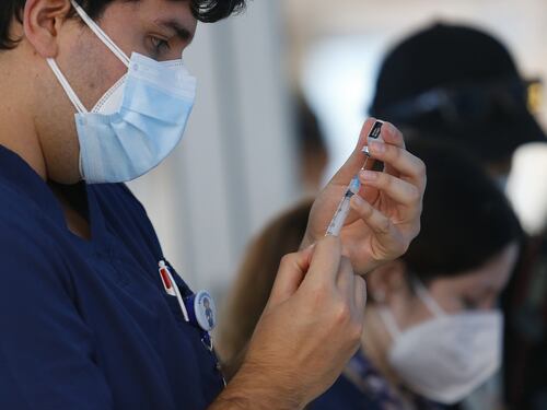 Il vaccino è arrivato in Italia Ecco come verrà distribuito