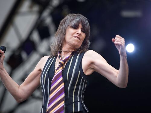 Chrissie Hynde dei Pretenders: una vita per il rock senza compromessi