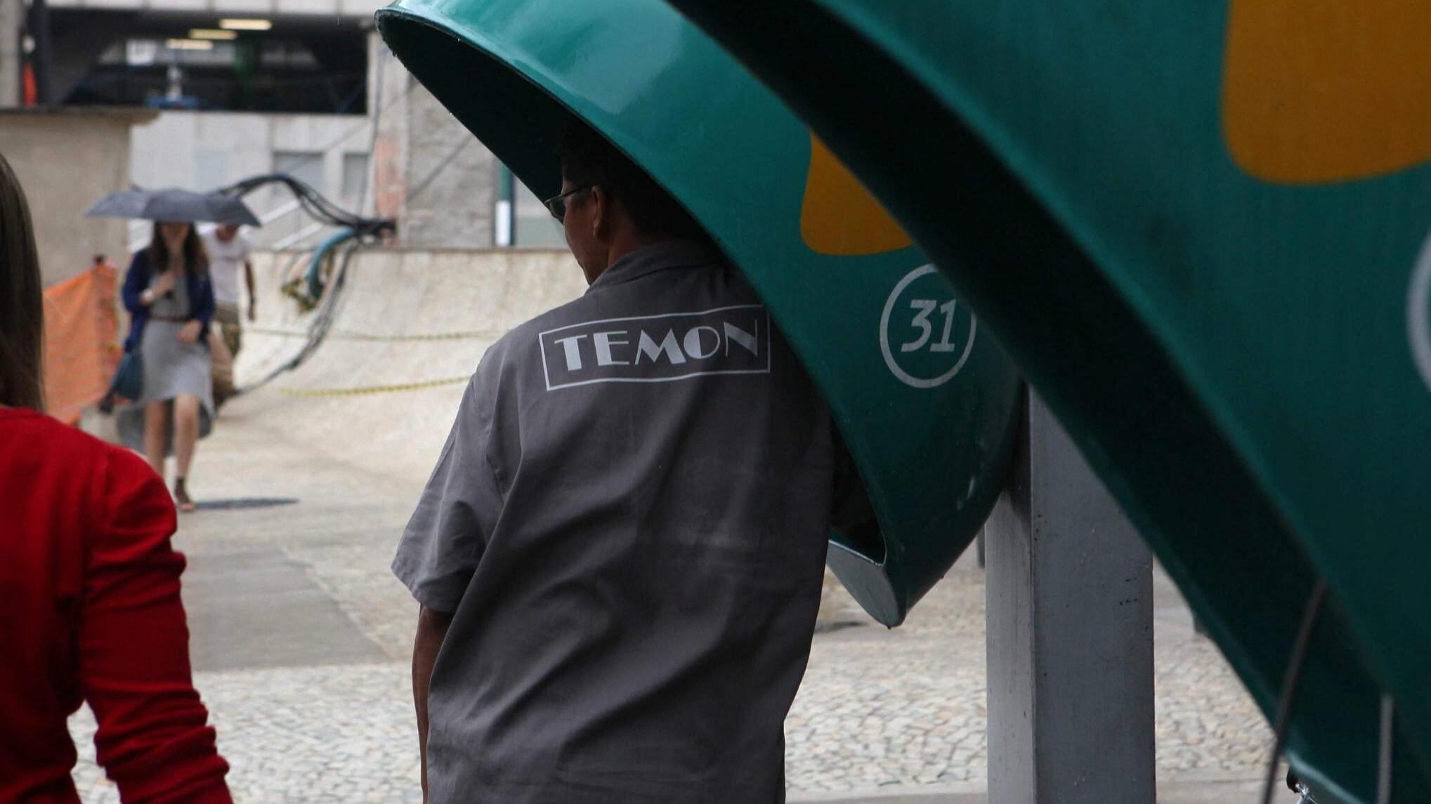 Il consolidamento sul mercato dei telefonini potrebbe portare a nuove alleanze