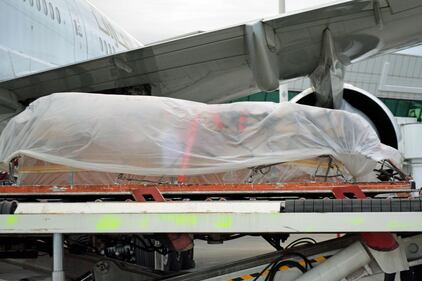 A Fiumicino la salma del cooperante ucciso in Bangladesh 6