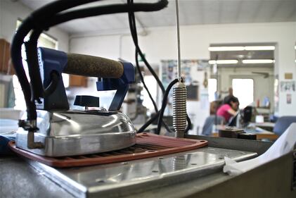 Un laboratorio dove il Made in Italy si cuce sul petto 17
