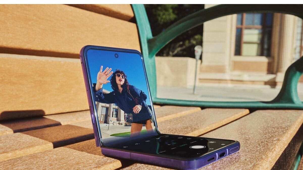 razr 70 Ultra, il flip è diventato maturo