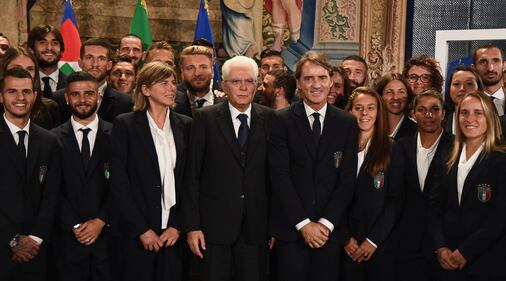 Mattarella riceve l'Italia al Quirinale: le foto della celebrazione dei 120 anni della Figc 7