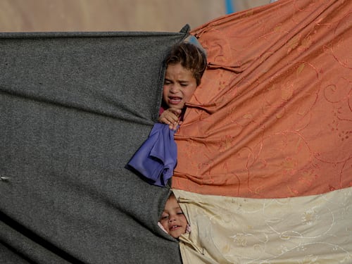 Gaza, la speranza fa capolino tra le macerie