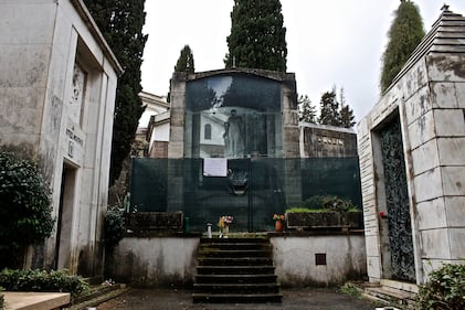 Claretta Petacci: adesso anche il suo mausoleo rischia la demolizione 2