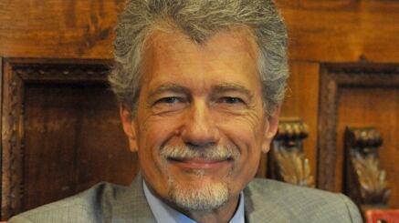 "Precedenza per i sussidi ai bisognosi italiani"