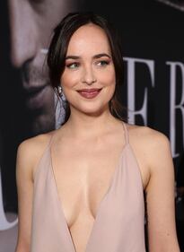 Dakota Johnson, la sexy protagonista di 50 Sfumature 1