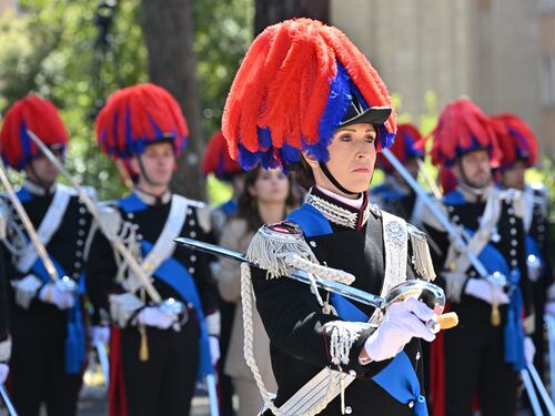Carabinieri, giurano 135 nuovi ufficiali: “Fedeltà alla Costituzione e dovere verso la Nazione”